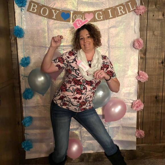 Meet your Posher, Traci - Picture 1 of 1